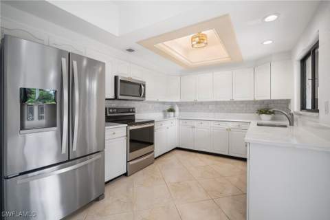 6760 Pelican Bay Blvd 312, Naples FL - photo 12 of 32