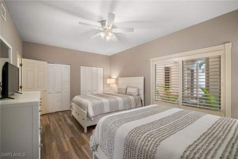 6760 Pelican Bay Blvd 312, Naples FL - photo 24 of 32
