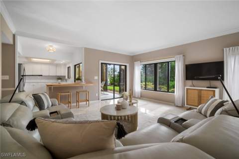6760 Pelican Bay Blvd 312, Naples FL - photo 7 of 32