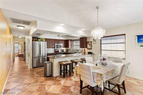 595 103rd Ave N, Naples FL - photo 6 of 30