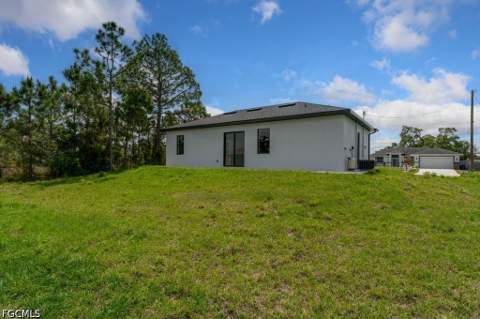 3804 8th St SW, Lehigh Acres FL - photo 13 of 33