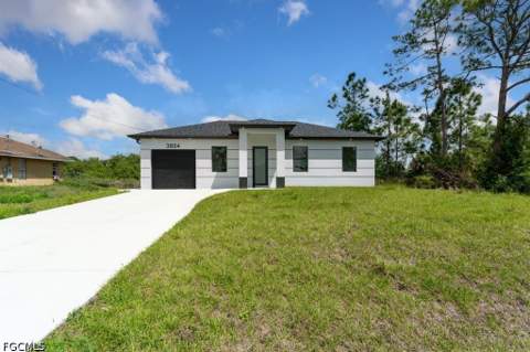 3804 8th St SW, Lehigh Acres FL - photo 8 of 33