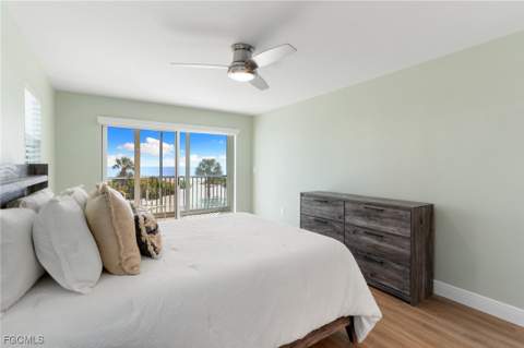 3049 W Gulf Dr 101, Sanibel FL - photo 19 of 40