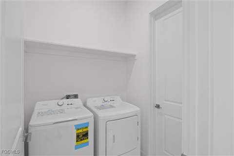 442 Poplar St, Lehigh Acres FL - photo 16 of 28