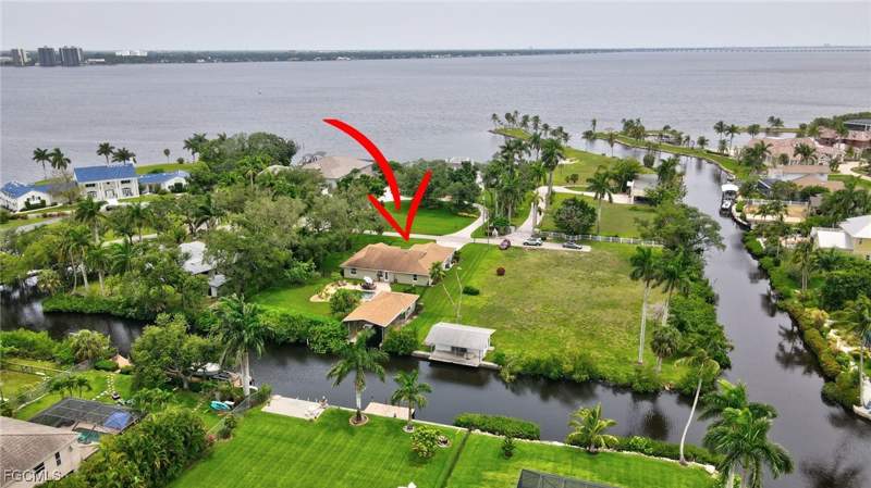 3 bedroom SingleFamilyResidence at 787 Overriver Dr, Overiver Shores, North Fort Myers — photo 3