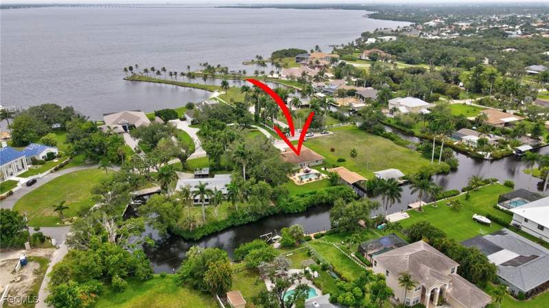 3 bedroom SingleFamilyResidence at 787 Overriver Dr, Overiver Shores, North Fort Myers — photo 4