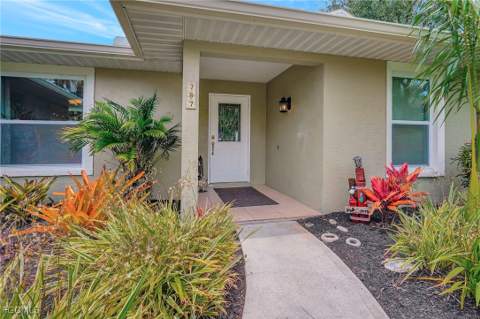 787 Overriver Dr, North Fort Myers FL - photo 8 of 50