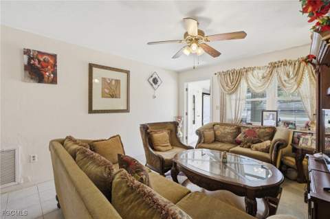 2431 Hunter Ter, Fort Myers FL - photo 10 of 31