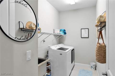 8111 Calle Canovas St, Naples FL - photo 21 of 30
