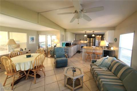 938 Lazy Ln, North Fort Myers FL - photo 10 of 42