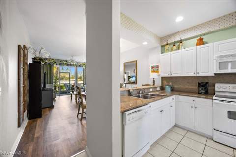 7930 Mahogany Run Ln 811, Naples FL - photo 14 of 50