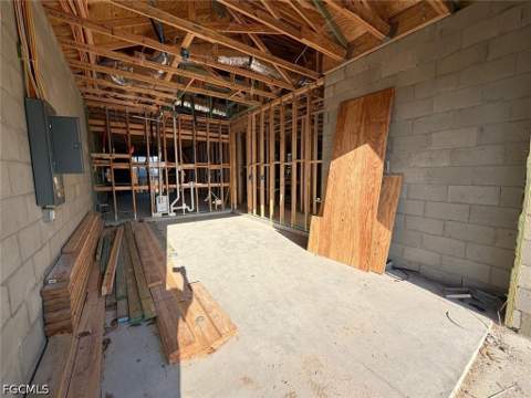 211 Charlotte Ave, Fort Myers FL - photo 13 of 14