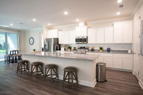 4725 24th Ave SE, Naples FL - photo 6 of 19