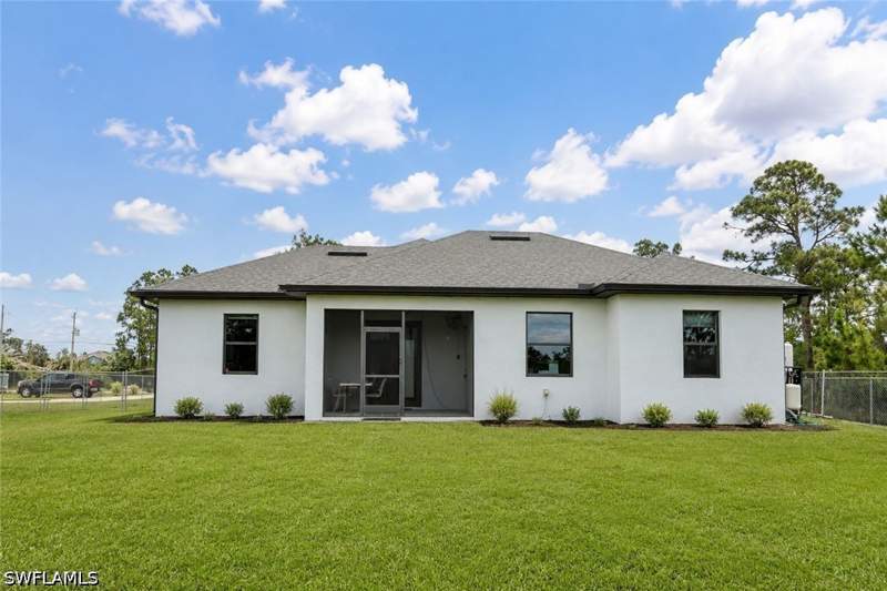 3 bedroom SingleFamilyResidence at 2992 41st Ave NE, Golden Gate Estates, Naples — photo 5