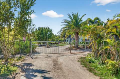 1211 Periwinkle Way, Sanibel FL - photo 7 of 49