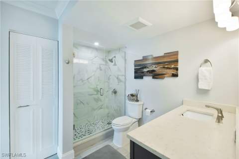 60 Pelican St W 505, Naples FL - photo 14 of 41