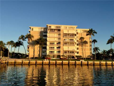 60 Pelican St W 505, Naples FL - photo 22 of 41