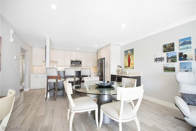 1 bedroom Condominium at 60 Pelican St W 505, Marco Towers, Naples — photo 5
