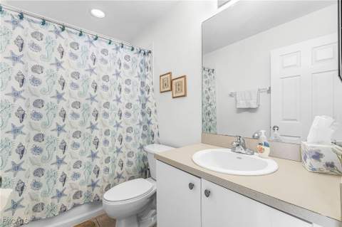4219 Bellasol Cir 1711, Fort Myers FL - photo 10 of 27
