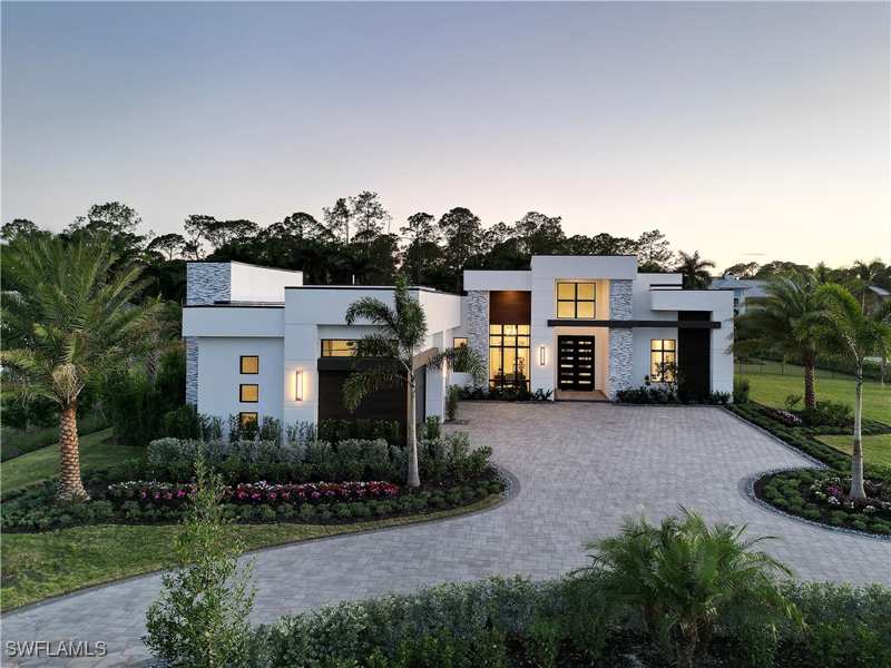 4 bedroom SingleFamilyResidence at 3054 Ravenna Ave, Silver Oak Naples, Naples — photo 1