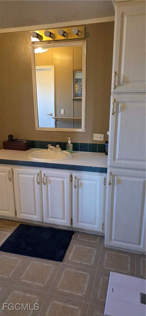 1627 Sunset Trl, Labelle FL - photo 10 of 16