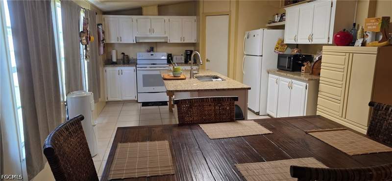 3 bedroom ManufacturedHome at 1627 Sunset Trl, Muse, Labelle — photo 5