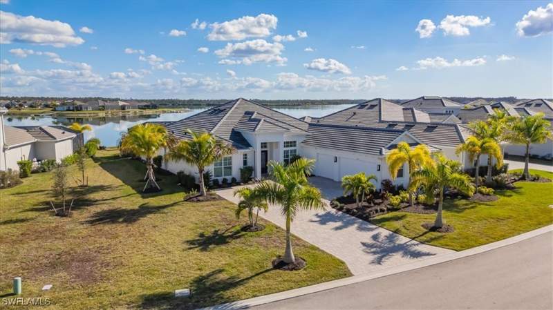 4 bedroom SingleFamilyResidence at 17244 Blue Sapphire Dr, Wildblue, Fort Myers — photo 2