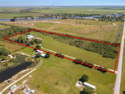 1085 West Ave, Moore Haven FL - photo 23 of 48