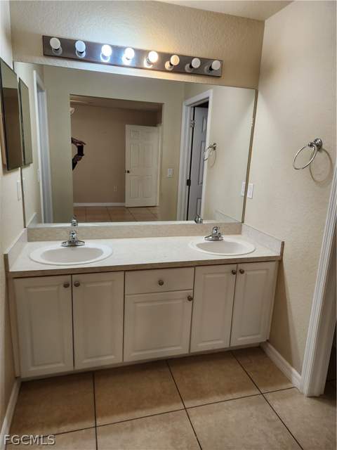 245 David Ave, Lehigh Acres FL - photo 12 of 18