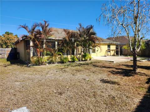 245 David Ave, Lehigh Acres FL - photo 17 of 18