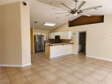 245 David Ave, Lehigh Acres FL - photo 7 of 18