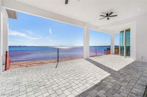 606 Coral Dr, Cape Coral FL - photo 14 of 46