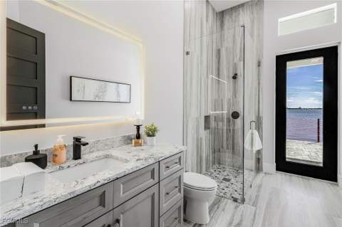 606 Coral Dr, Cape Coral FL - photo 18 of 46