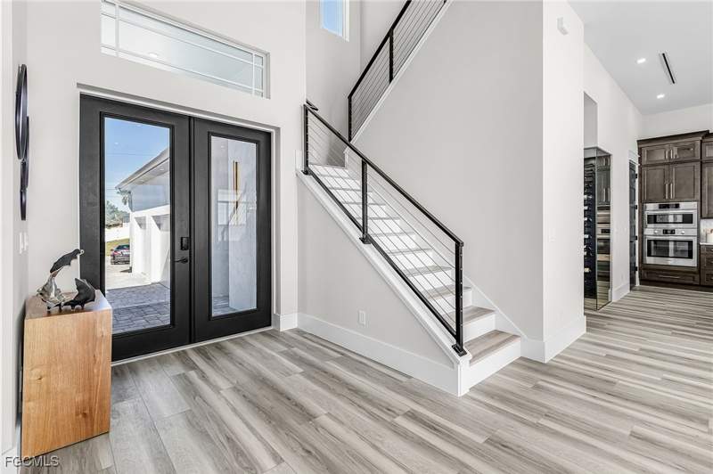 4 bedroom SingleFamilyResidence at 606 Coral Dr, Cape Coral, Cape Coral — photo 3