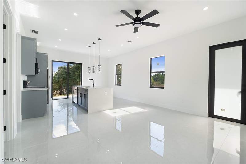 3 bedroom SingleFamilyResidence at 134 Bremen Ave S, Lehigh Acres, Lehigh Acres — photo 4