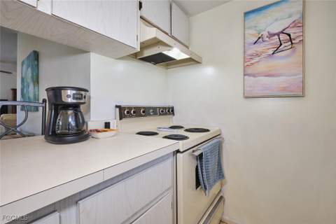 3350 Alouette Cir 1, Fort Myers FL - photo 13 of 35