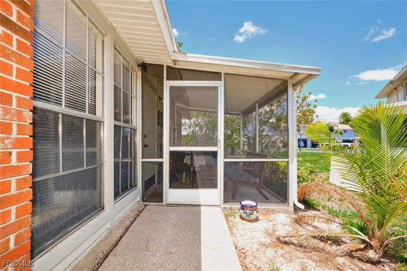2 bedroom Condominium at 3350 Alouette Cir 1, Provincetown, Fort Myers — photo 3