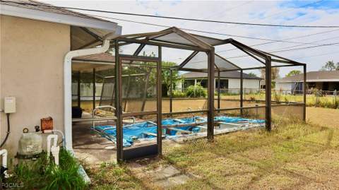 214 NE 9th Ct, Cape Coral FL - photo 16 of 19