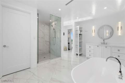 13945 Old Coast Rd 806, Naples FL - photo 19 of 50