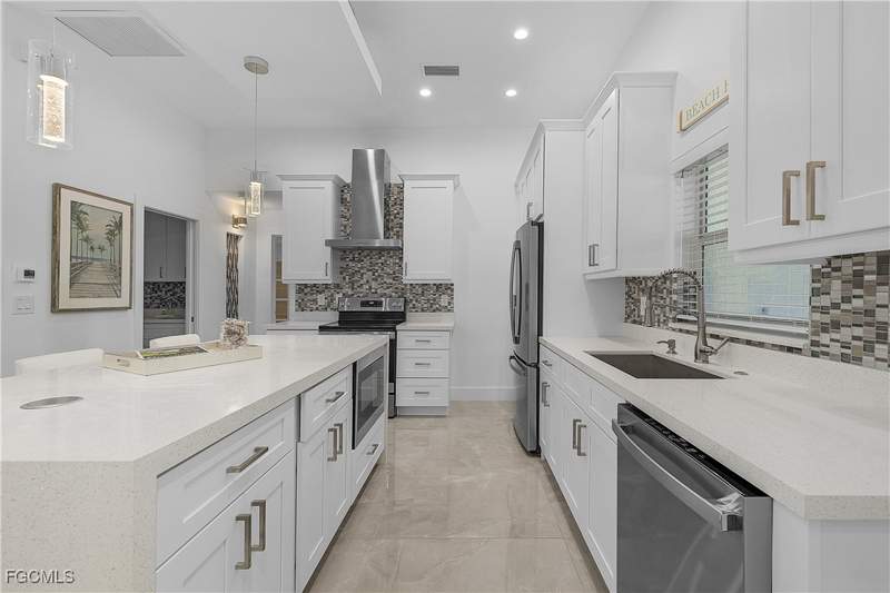 4 bedroom SingleFamilyResidence at 1922 NE 17th Pl, Cape Coral, Cape Coral — photo 5