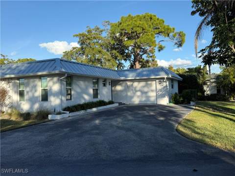 310 Carnaby Ct, Naples FL - photo 7 of 15