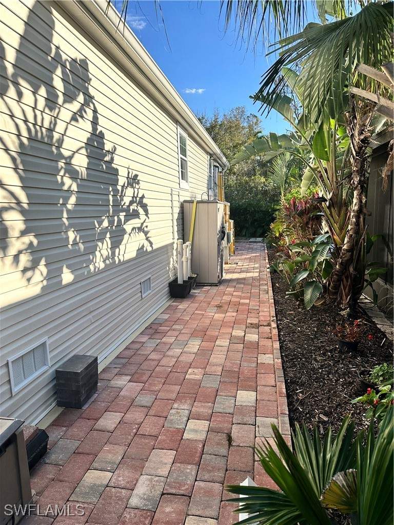 2 bedroom SingleFamilyResidence at 1514 Diamond Lake Cir, Silver Lakes, Naples — photo 2