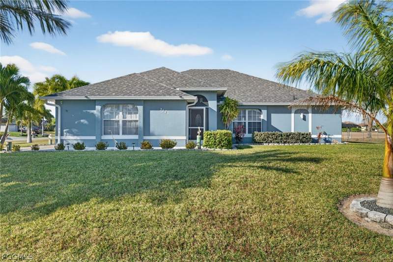 3 bedroom SingleFamilyResidence at 3525 NW 15th St, Cape Coral, Cape Coral — photo 2