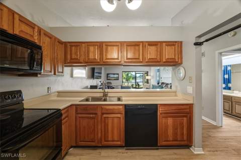 2031 Pine Isle Ln 2031, Naples FL - photo 18 of 32