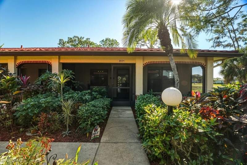 2 bedroom Attached at 2031 Pine Isle Ln 2031, Boca Ciega Manor, Naples — photo 2