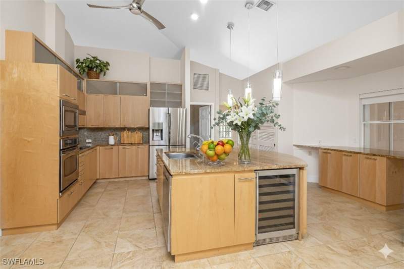 5 bedroom SingleFamilyResidence at 5099 Tallowood Way, Logan Woods, Naples — photo 4