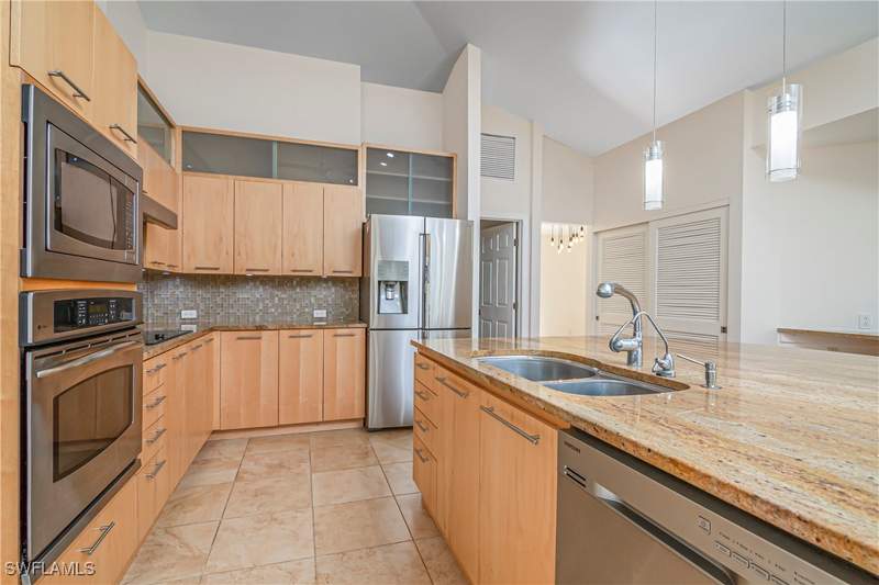 5 bedroom SingleFamilyResidence at 5099 Tallowood Way, Logan Woods, Naples — photo 5
