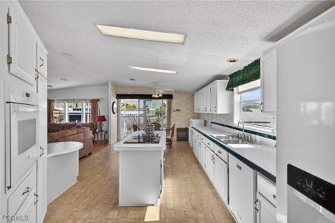 3088 Skipper Ln, St James City FL - photo 13 of 43