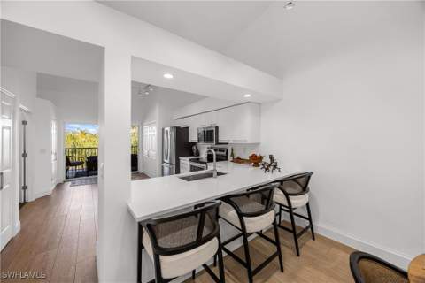28871 Bermuda Lago Ct 304, Bonita Springs FL - photo 11 of 41