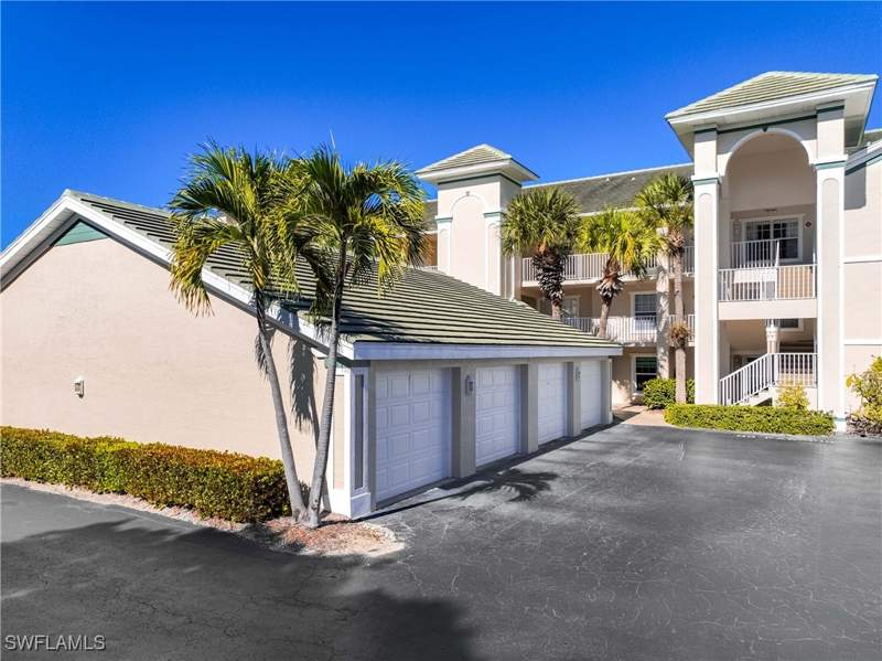 2 bedroom Condominium at 28871 Bermuda Lago Ct 304, Bermuda Lago, Bonita Springs — photo 3